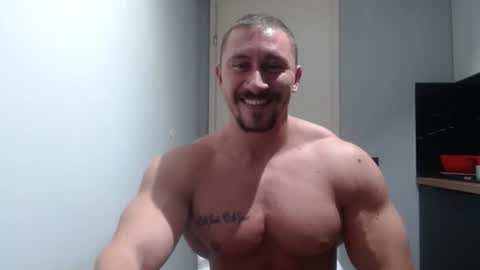  ------- SEX SHOW WITH GUYS AND GIRLS  MUSCLE SHOW online show from November 3, 2025, 4:41 pm