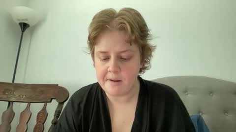 Snapshot of angeloflight273360 chatting on May 3, 2026, 7:31 pm Angel of Light online show from May 3, 2026, 7:31 pm