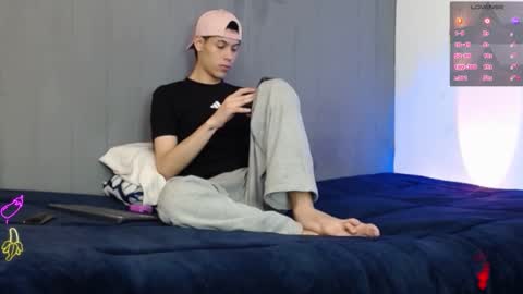 angeloo 666 online show from September 12, 2025, 7:58 pm