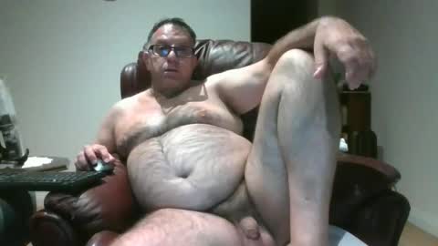 angelor01 online show from April 3, 2026, 1:42 pm