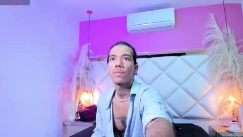 Snapshot of angeloroush chatting on April 16, 2026, 11:33 am Angelo online show from April 16, 2026, 11:33 am