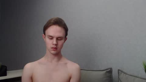 Angel online show from January 30, 2025, 6:43 pm