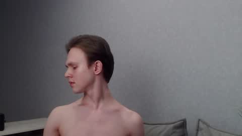 Angel online show from February 18, 2025, 7:19 pm