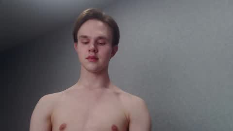 Angel online show from March 1, 2025, 6:43 pm