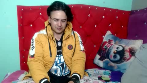 angels_0001 online show from April 8, 2026, 3:06 am