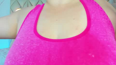 ANGIE online show from November 12, 2025, 3:12 pm