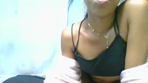 angeltta69 online show from October 25, 2025, 4:31 am
