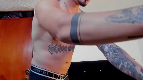 Angel Fox online show from January 17, 2026, 1:54 am