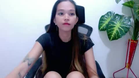 angelyn_slim online show from February 14, 2026, 9:50 am