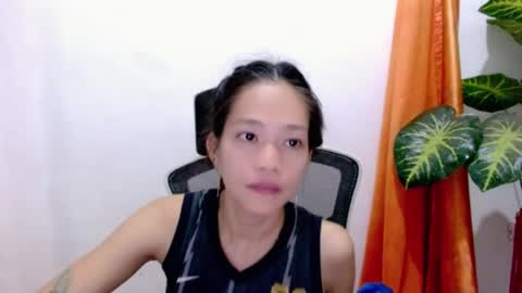 angelyn_slim online show from August 7, 2026, 7:21 am