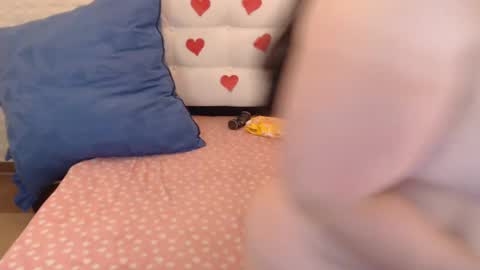 Angie online show from February 21, 2025, 9:22 pm