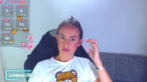 IG angie dreamgirl01 online show from December 20, 2025, 3:57 am