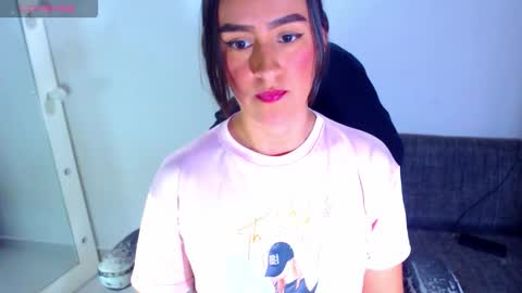 Snapshot of angie_dreamgirl chatting on February 4, 2026, 11:09 pm IG angie dreamgirl01 online show from February 4, 2026, 11:09 pm