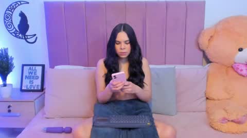 Snapshot of angiegriffin chatting on January 9, 2025, 3:15 am Milo ---- online show from January 9, 2025, 3:15 am