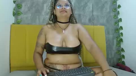 Snapshot of angiekatrinacm101 chatting on February 17, 2026, 11:29 am angiekatrinacm101 online show from February 17, 2026, 11:29 am