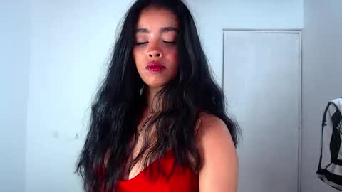 Snapshot of angielee01 chatting on February 15, 2026, 7:51 am Angie y Andres online show from February 15, 2026, 7:51 am