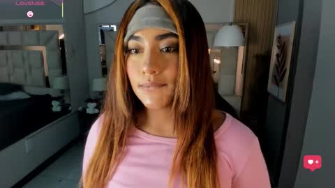 Anguel  online show from November 15, 2025, 5:16 am