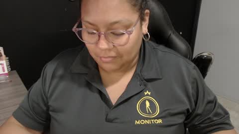 Snapshot of angy_ro12 chatting on February 6, 2025, 6:18 am angy online show from February 6, 2025, 6:18 am