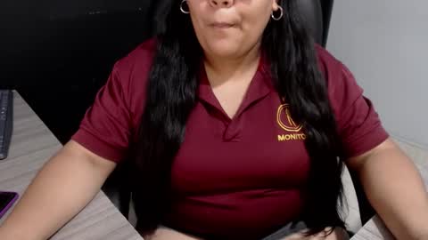 Snapshot of angy_ro12 chatting on October 14, 2025, 9:04 pm angy online show from October 14, 2025, 9:04 pm