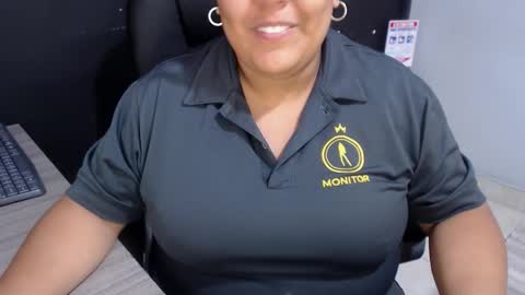 Snapshot of angy_ro12 chatting on November 15, 2025, 8:27 pm angy online show from November 15, 2025, 8:27 pm