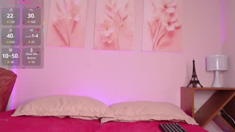     online show from December 15, 2025, 7:18 pm