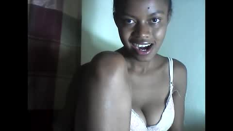 anicha_69 online show from May 27, 2026, 11:35 pm