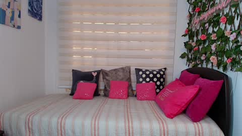 laura  online show from February 16, 2026, 3:30 pm