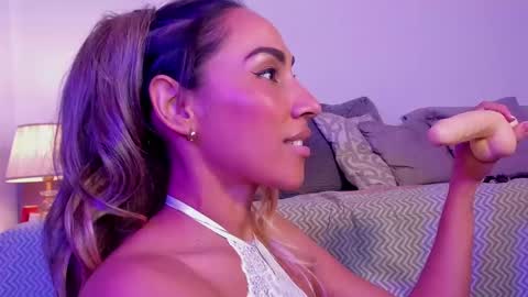 Snapshot of anierouse chatting on January 13, 2025, 4:41 pm ROUSE online show from January 13, 2025, 4:41 pm