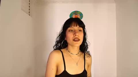 Snapshot of anika_lowen chatting on November 14, 2025, 3:22 pm Anika And Lowen Your Thumbs Up Are Super Important For Us online show from November 14, 2025, 3:22 pm