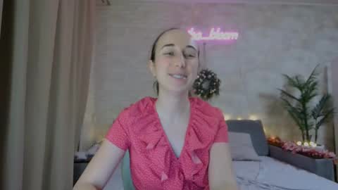 Snapshot of anikabloom chatting on January 3, 2025, 5:28 am anikabloom online show from January 3, 2025, 5:28 am