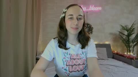 Snapshot of anikabloom chatting on January 5, 2025, 11:33 pm anikabloom online show from January 5, 2025, 11:33 pm