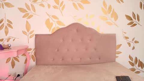 Lauren Anika online show from January 20, 2025, 2:46 pm