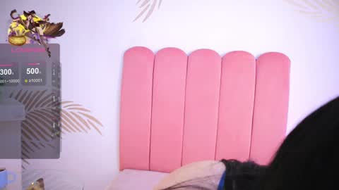 Lauren Anika online show from February 3, 2025, 12:03 pm