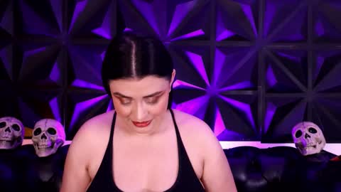 Lauren Anika online show from October 21, 2025, 4:24 am