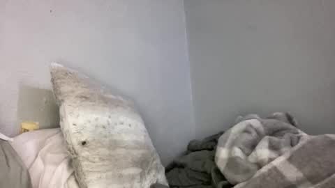 Animeboygirls online show from May 17, 2026, 4:54 am