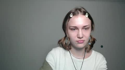 Snapshot of anisiaaa_lovesyou chatting on October 9, 2025, 7:56 pm Anisia online show from October 9, 2025, 7:56 pm