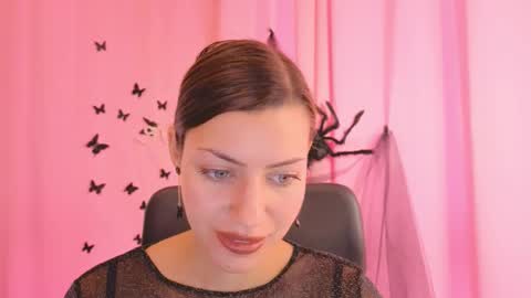 Anni online show from November 3, 2025, 6:03 am