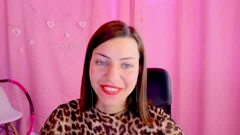 Snapshot of aniskyy chatting on July 18, 2026, 7:01 am Anni online show from July 18, 2026, 7:01 am