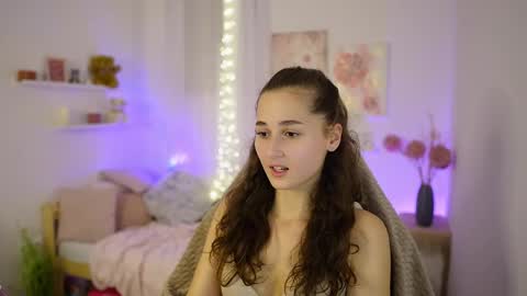 Anita Grey online show from October 9, 2025, 7:23 pm