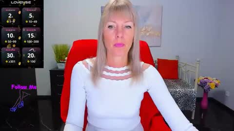 Snapshot of anita_tayson chatting on October 19, 2025, 5:52 am Anita online show from October 19, 2025, 5:52 am