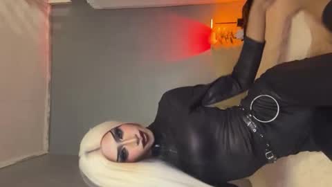 Miss Ann online show from October 7, 2025, 11:13 pm