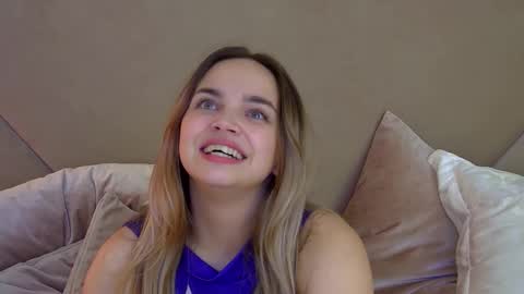 AnitaVenture online show from October 9, 2025, 4:49 pm