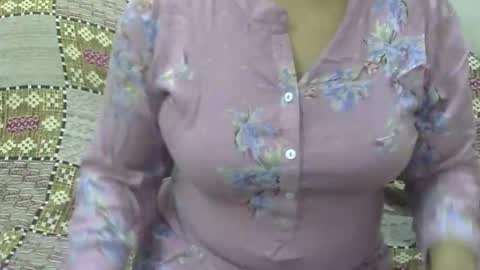 anjali_dogra786 online show from October 5, 2025, 12:14 pm