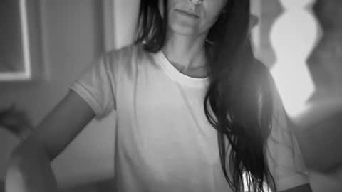 Anje online show from November 9, 2025, 9:40 am