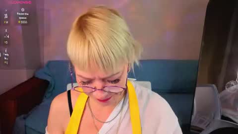 Snapshot of ann_annise chatting on June 20, 2026, 4:21 pm ann_annise online show from June 20, 2026, 4:21 pm