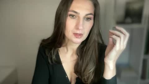 ann_bliss online show from December 2, 2025, 9:25 am