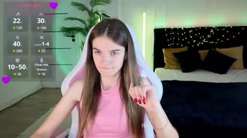 ann_woood online show from July 10, 2026, 2:41 pm
