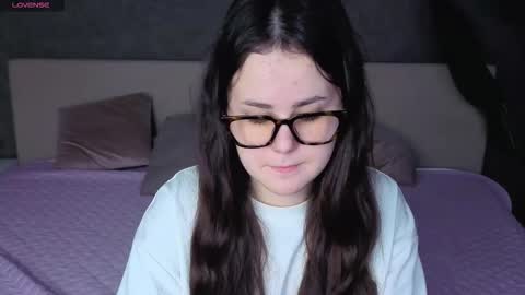 Snapshot of anna_berk chatting on October 4, 2025, 2:31 am Mia online show from October 4, 2025, 2:31 am