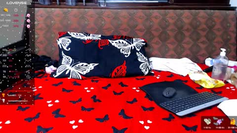 Ana   online show from September 8, 2025, 8:52 pm