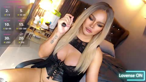 Miss Anna online show from June 8, 2026, 1:28 am